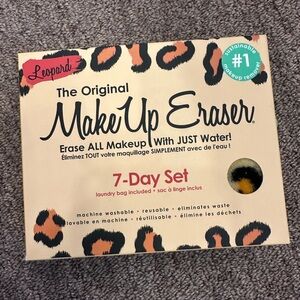 Leopard print Make Up Eraser set of 7 new in box